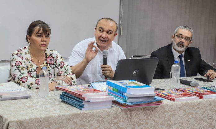 Clases presenciales y virtuales para el 2021