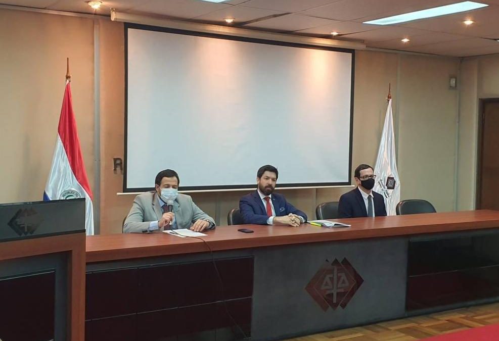 Fiscales presentaron acusación contra la familia Ferreira