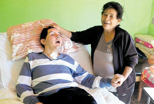 Policía víctima del EPP no recibe asistencia médica por mal estado del camino