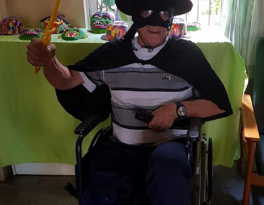 Viernes de carnaval en hogar de adultos mayores
