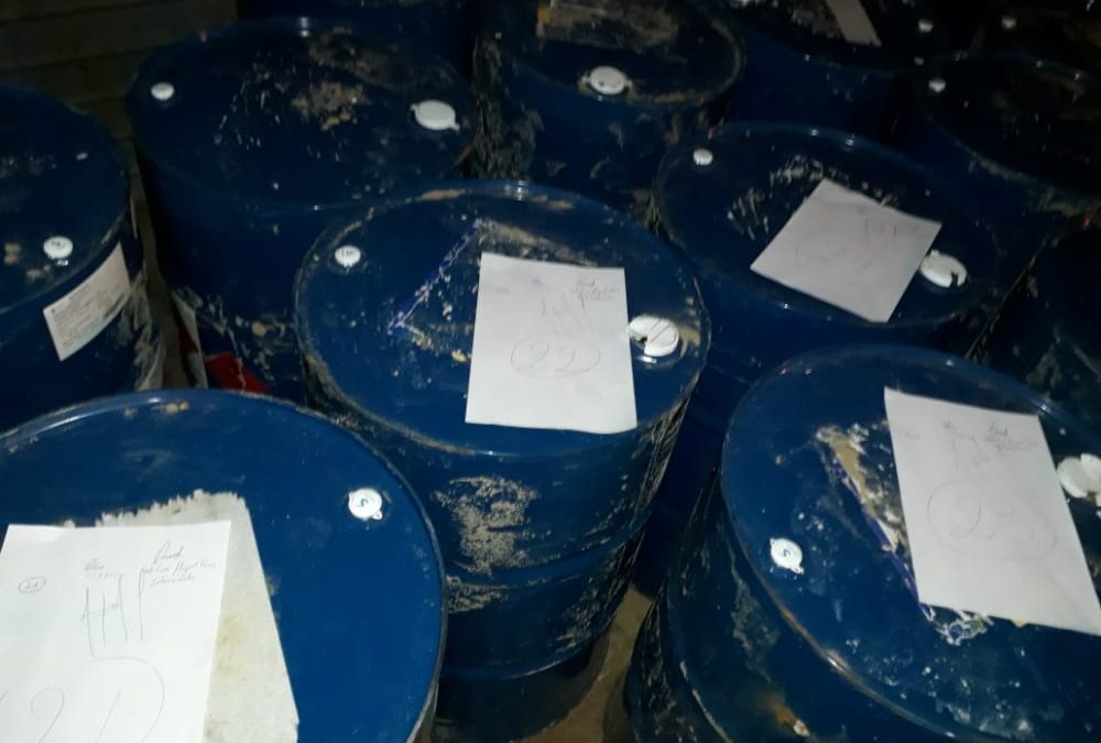 Incautan 10 mil litros de acetona con destino a Bolivia