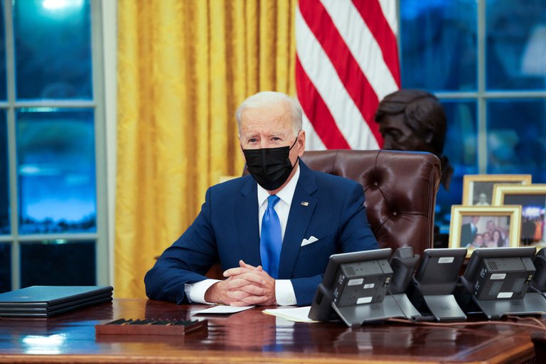 EEUU: Biden se prepara para atender a masiva afluencia de inmigrantes
