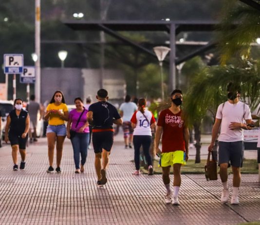 Salud declara “alerta roja” por aumento de casos de covid-19