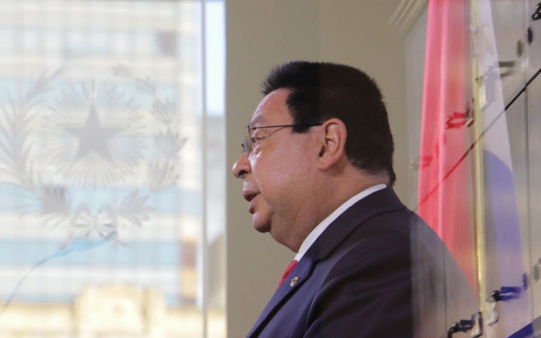 Embajador paraguayo denuncia que Paraguay no adquirió vacunas anti-Covid “por negligencia”