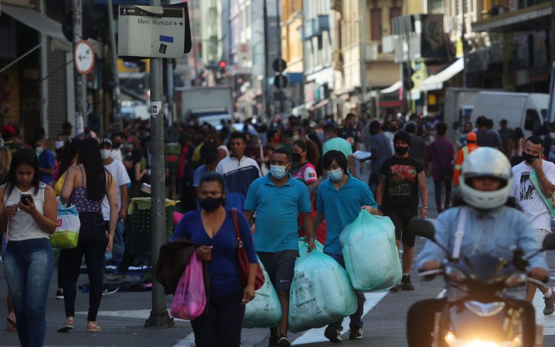 Covid-19: En 24 horas, Brasil registra 2.233 muertes y más de 75.000 contagios