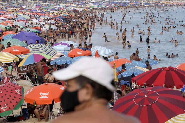 Covid-19: Río de Janeiro cierra las playas