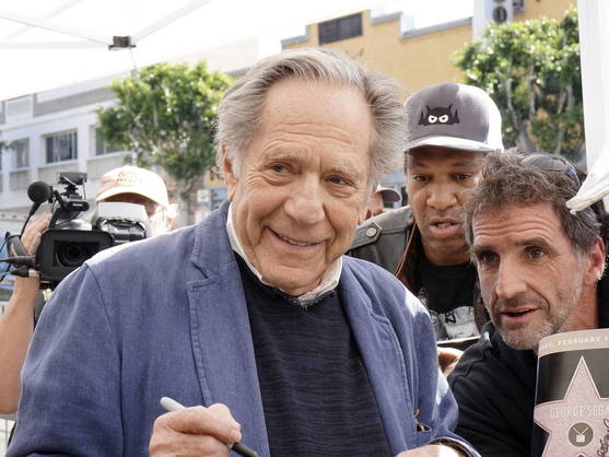 A los 87 años, murió George Segal, actor de “Virginia Woolf” y “Goldbergs”
