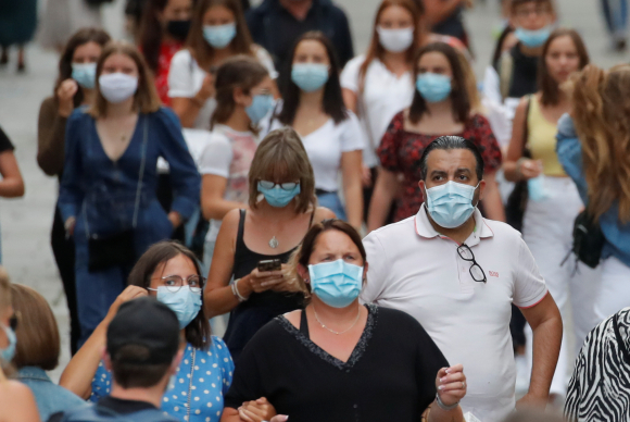 Covid-19: Uruguay cierra escuelas y oficinas públicas
