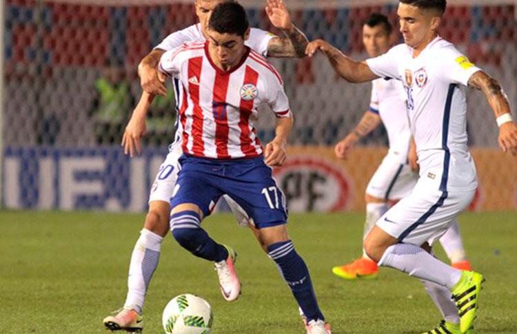Almirón: “Quiero darle mucha alegría a la Selección, eso se logra con trabajo”