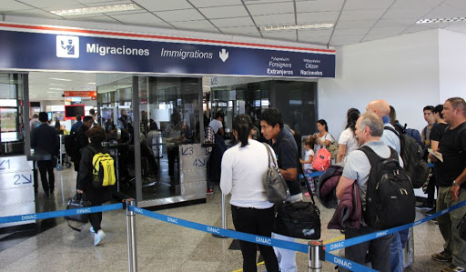 Turismo de vacunas: más de 2.500 paraguayos viajaron a EE.UU. y otros países