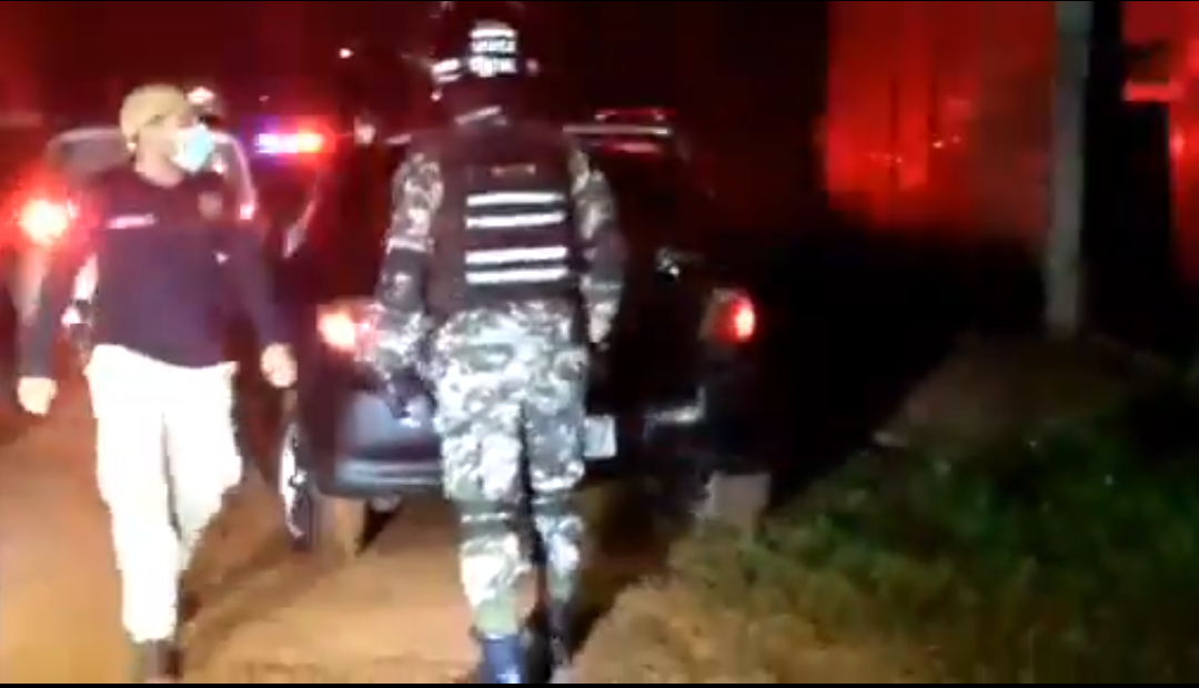 Fiesta clandestina en Luque: Policía dispersó a más de 70 jóvenes