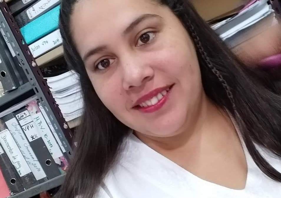 Enfermera embarazada de gemelos fallece a causa del covid-19