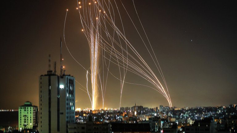 Más de 1.000 cohetes fueron lanzados por el grupo terrorista Hamas contra Israel