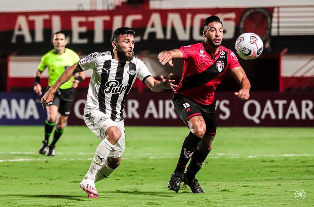 Rubén Di Tore: “Fue una vergüenza el arbitraje anoche, deja mucho que desear”