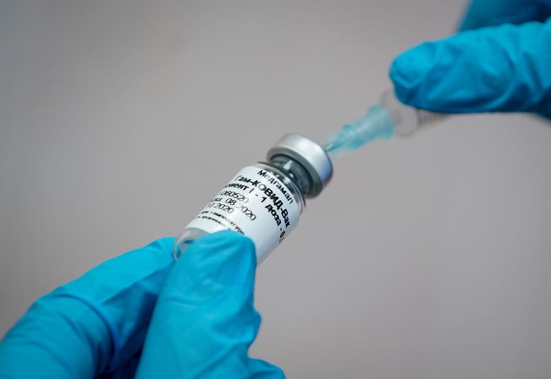 ¿Por qué no llegan las vacunas anticovid? Gobierno explica motivos
