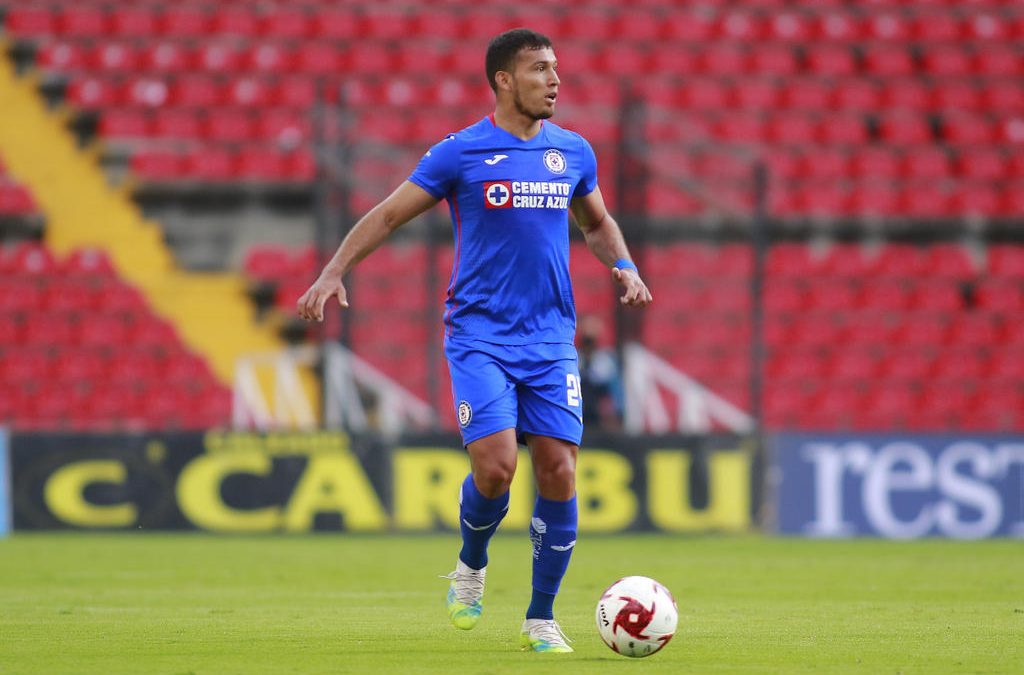 Juan Escobar en la mira de clubes europeos