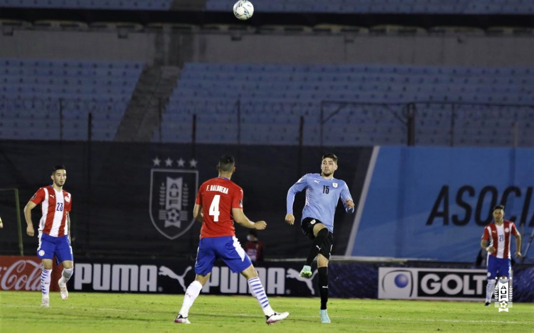 Paraguay y Uruguay firman un empate sin goles en Montevideo