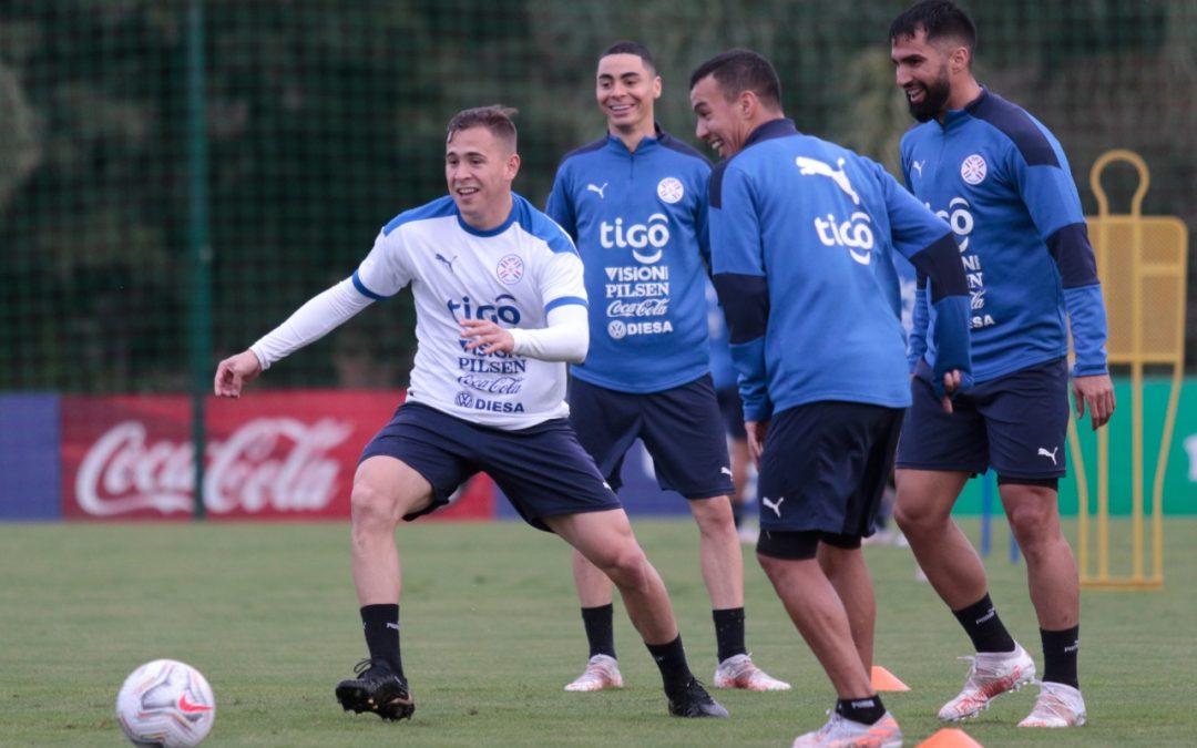 La Albirroja se prepara para enfrentar a la Albiceleste