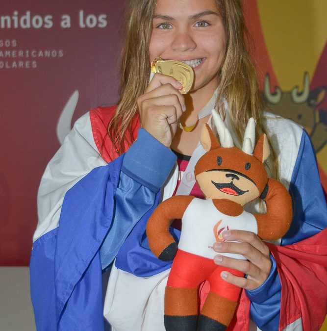 Juegos Olímpicos: Luana, la nadadora más joven en representar a Paraguay
