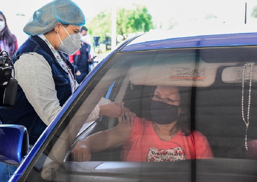 Con el arribo de más dosis, Salud podría avanzar en segunda etapa de vacunación