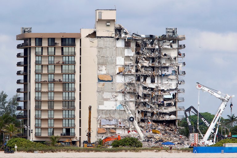 Tragedia en Miami: demolerán el resto del edificio