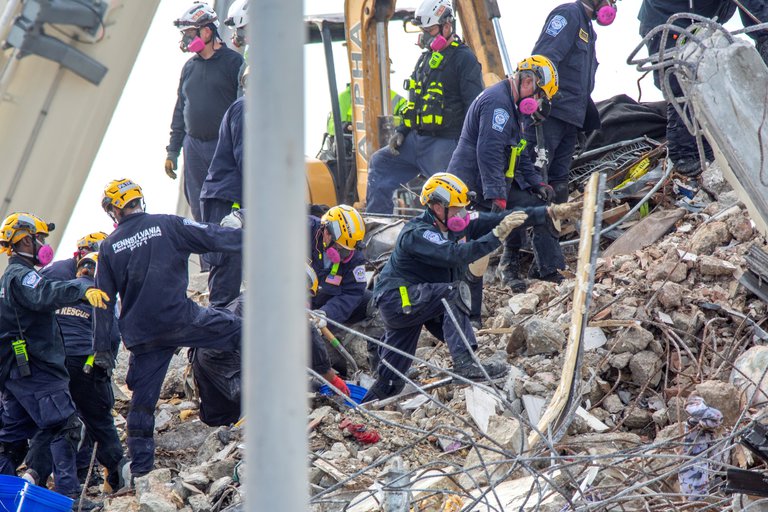 Tragedia en Miami: cifra de fallecidos aumenta a 86