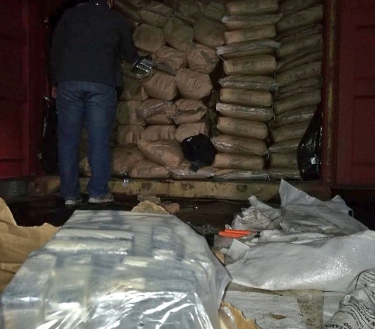 Incautan importante cargamento de droga en Fernando de la Mora