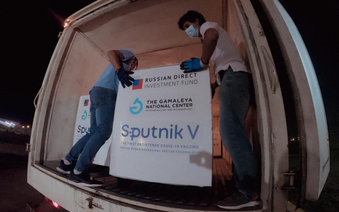 Sputnik V: llegarán dosis del componente dos este agosto, anunció Gamaleya