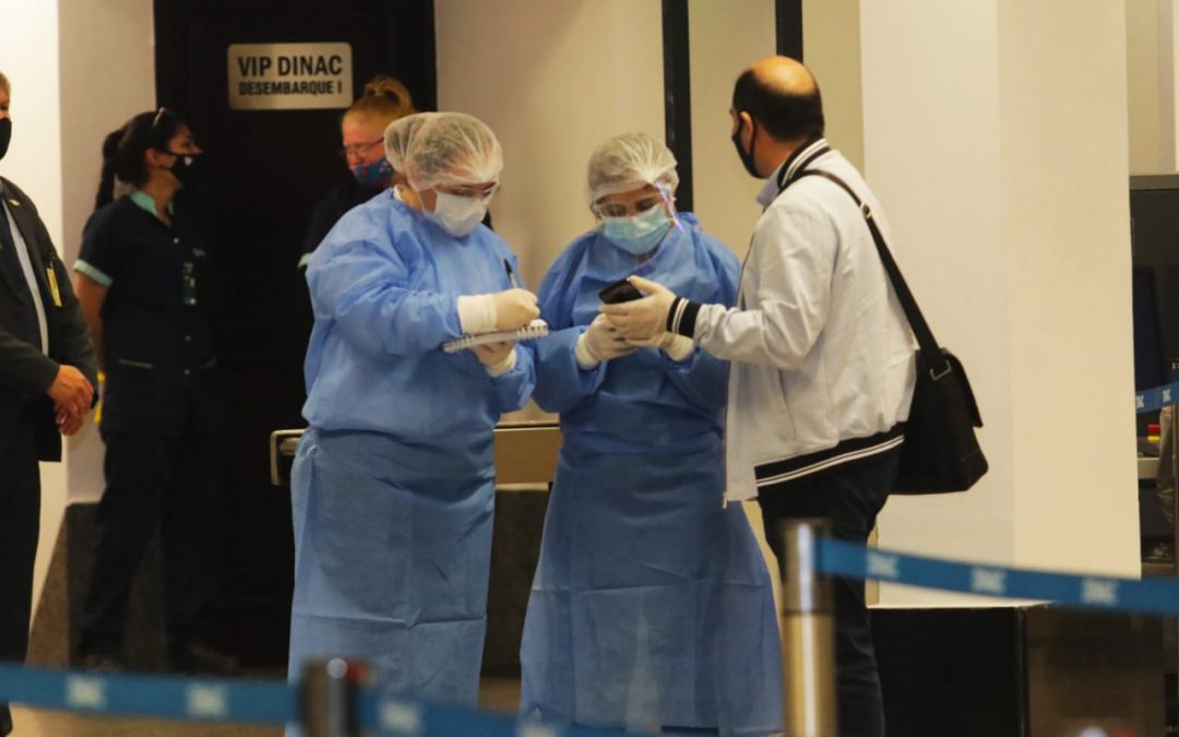 Viajeros: multarán a más de 100 personas ante incumplimiento de protocolo