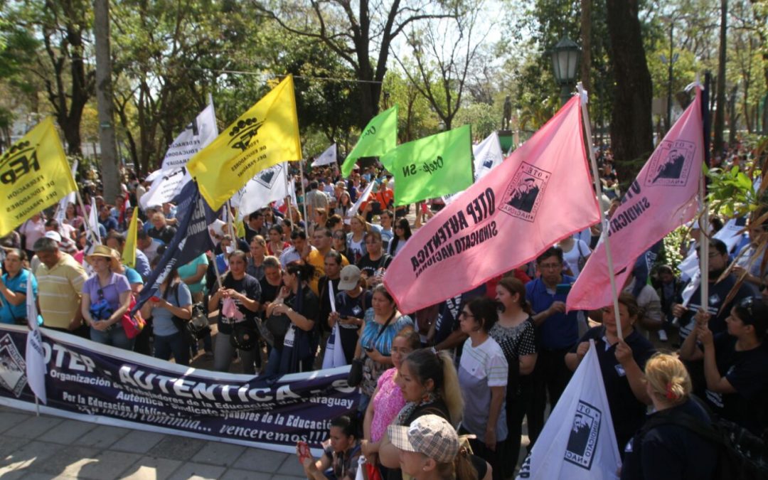 Docentes confirman que irán a huelga general
