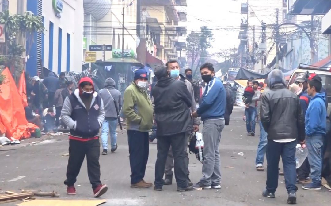 Campesinos seguirán en Asunción por tiempo indefinido