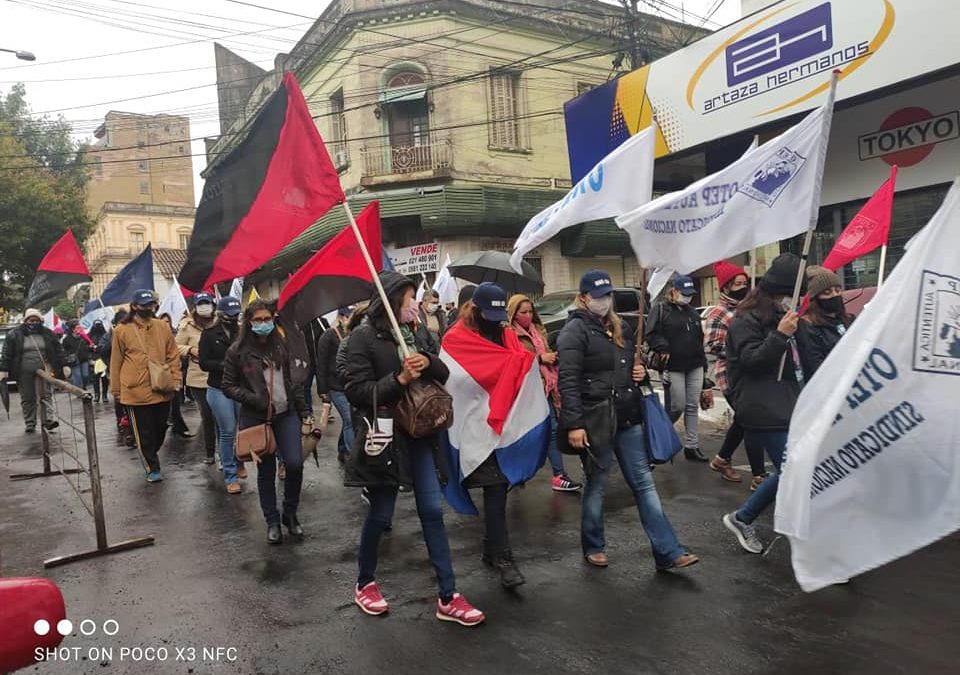 Docentes anuncian nueva jornada de protestas para mañana