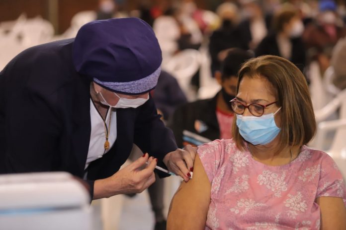 Prosigue aplicación de segundas dosis con: Moderna, Sputnik y Pfizer