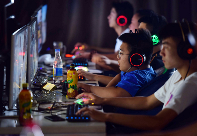 China prohibió que menores jueguen online más de una hora