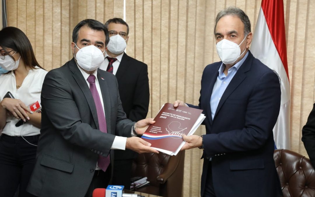 Hacienda presenta proyecto de PGN 2022 al Congreso