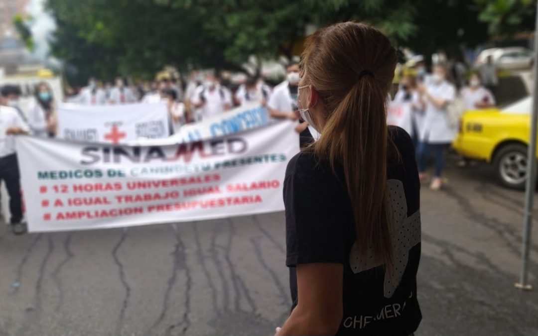 “Che kuerái”: Médicos inician huelga y exigen sus derechos