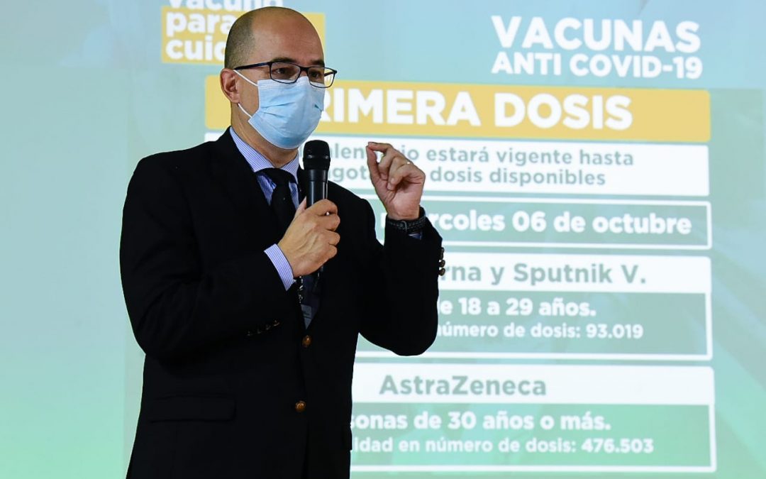 Salud: Continuarán aplicando primeras dosis a personas de 18 años en adelante