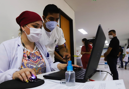 PGN 2022 Salud: asignación será para sostener contratos, servicios y vacunas