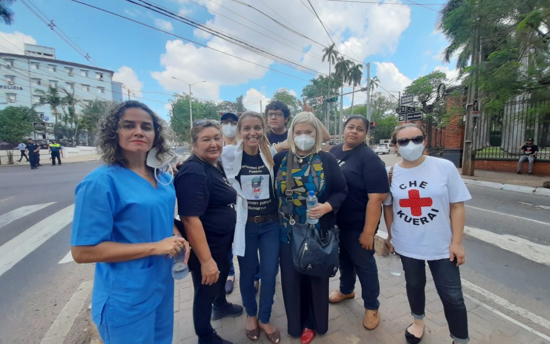 Por ahora, gremios médicos levantan huelga