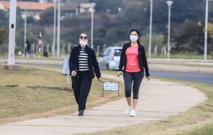 Lucha contra la obesidad: Salud aconseja mejorar alimentación y realizar actividad física