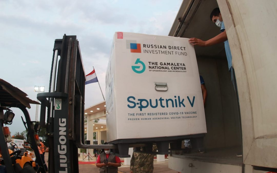 El millón de dosis de Sputnik V adquiridas por el Gobierno se completaría con nuevo arribo
