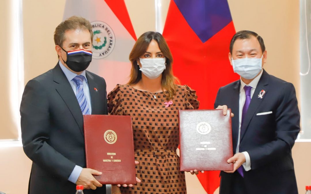 Taiwán y Paraguay firman acuerdo para fortalecer liderazgo femenino