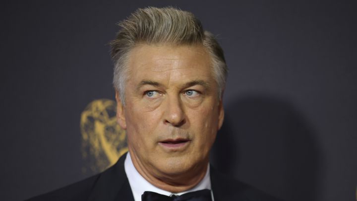 Actor dispara arma de utilería y mata a una mujer, mientras filmaban una película