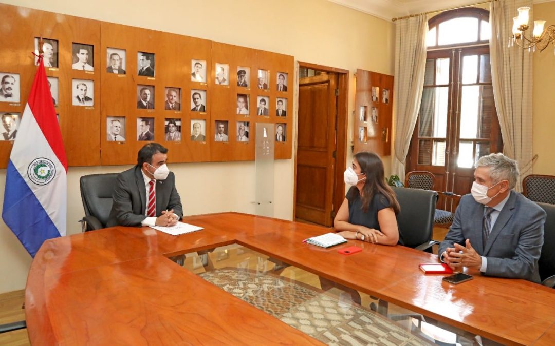Embajadora de España reafirma compromiso de cooperación con Paraguay