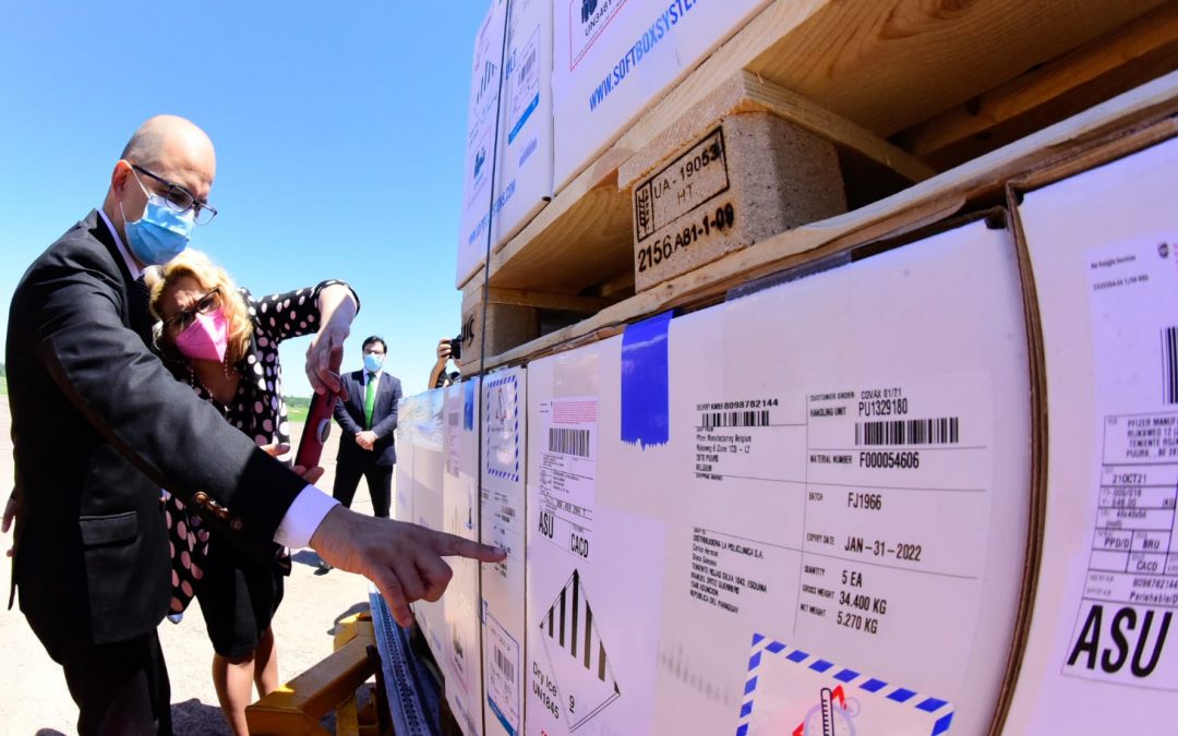 Covax: arribó al país nuevo lote con más de 200 mil dosis de Pfizer