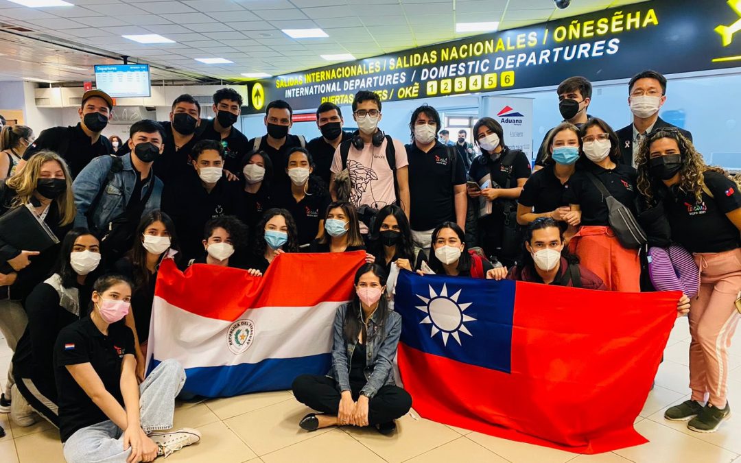 Jóvenes becarios viajaron a Taiwán para acceder a educación de alta calidad