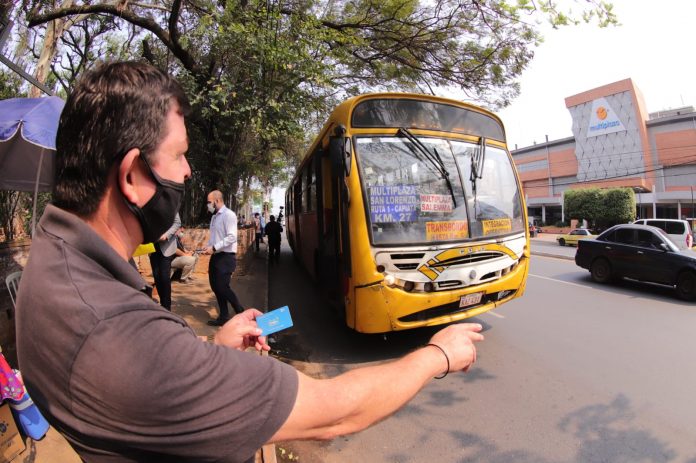 Sedeco multó a 17 empresas del transporte público por reguladas