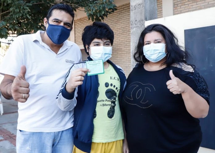 Salud insiste en inscribir a adolescentes sanos para ser vacunados contra el Covid-19