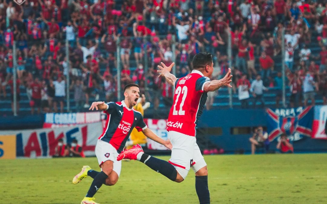 Superclásico: Por la mínima, el Ciclón superó al Decano y persigue la punta
