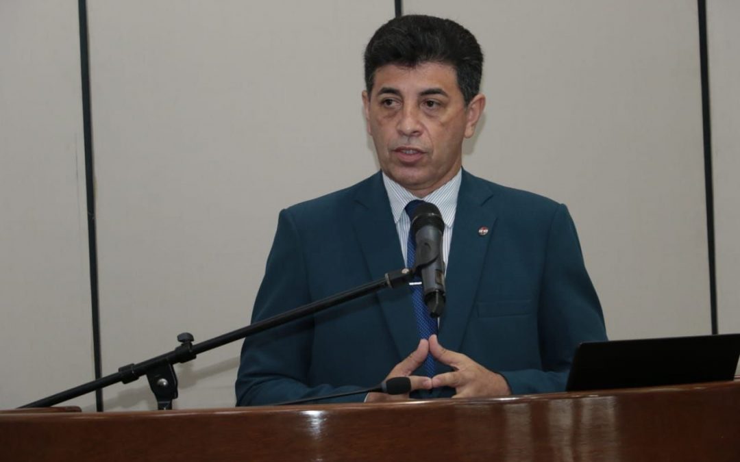 Abdo Benítez firmó acuerdo constitucional para designación de Ríos en la Corte